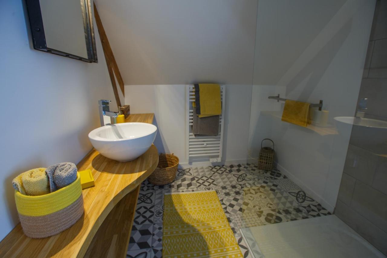 Le Clos Poulain Gîtes pour 2 entre terre et mer Nonant Extérieur photo